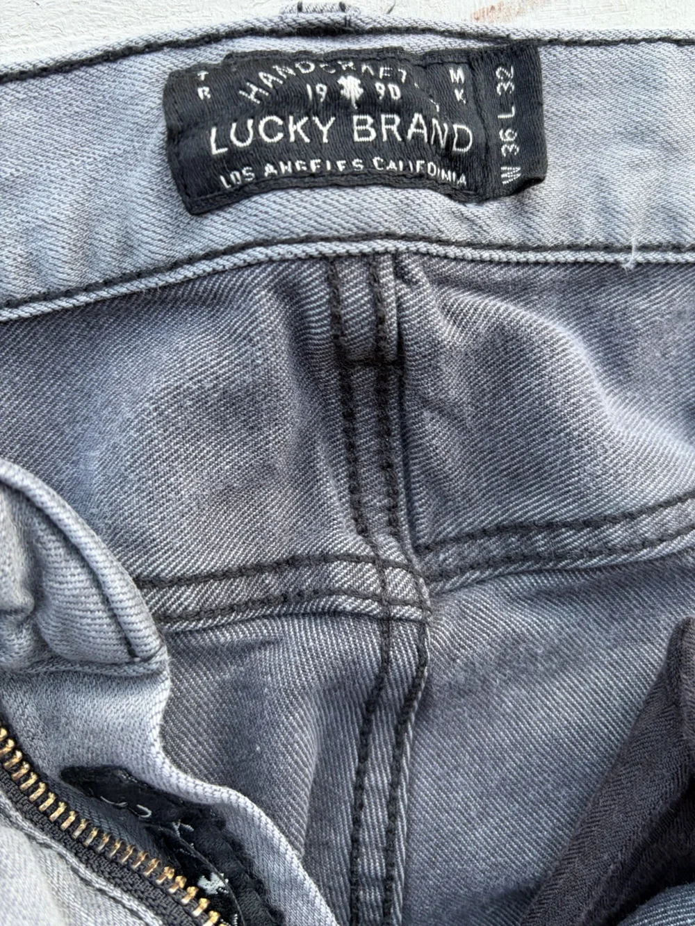 Men's Lucky Brand Jeans Gray 221 Straight Denim 36x32 Zip Original Stretch City